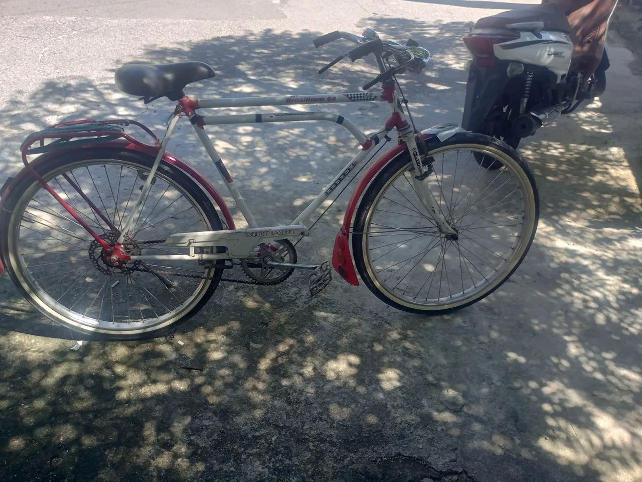 Bicleta monark 1964 brasiliense toda original  - Foto 2