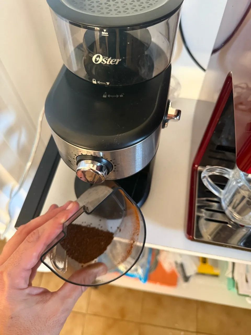 Cafeteira Oster Prima Latte com Moedor