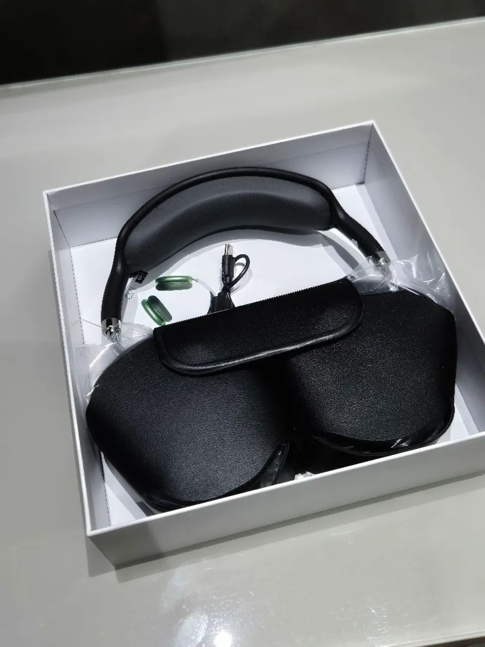 Airpods max preto - Fones de Ouvido - Parque das Nações, Santo
