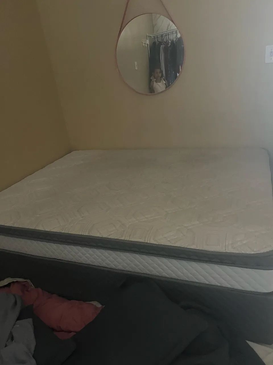 VENDE-SE BASE BOX E COLCHÃO (USADO POR 5 MESES) R$800 - Foto 2