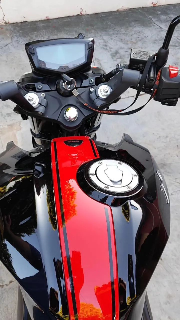 Apache RTR 200 - Foto 2