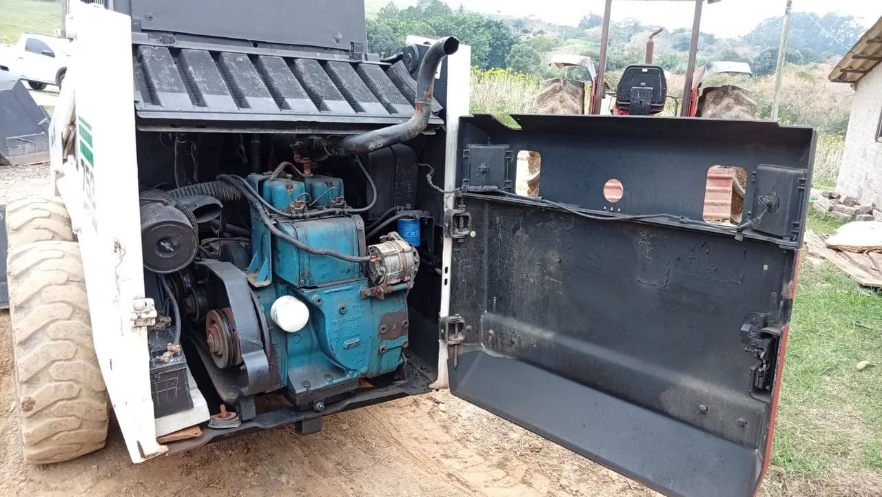 Mini Carregadeira Bobcat - Foto 3