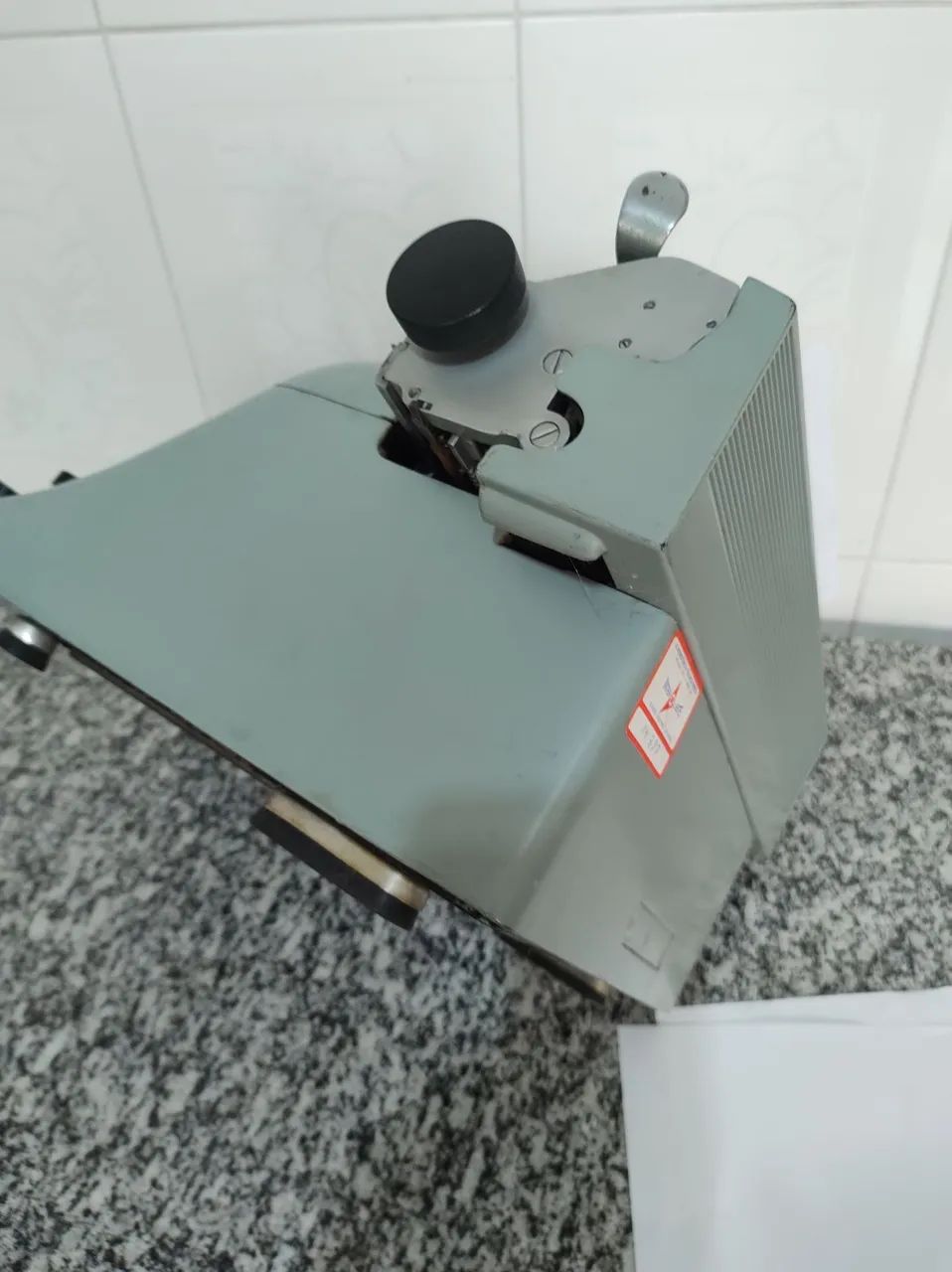 Antiga máquina de escrever LEXICON 80  - Foto 3