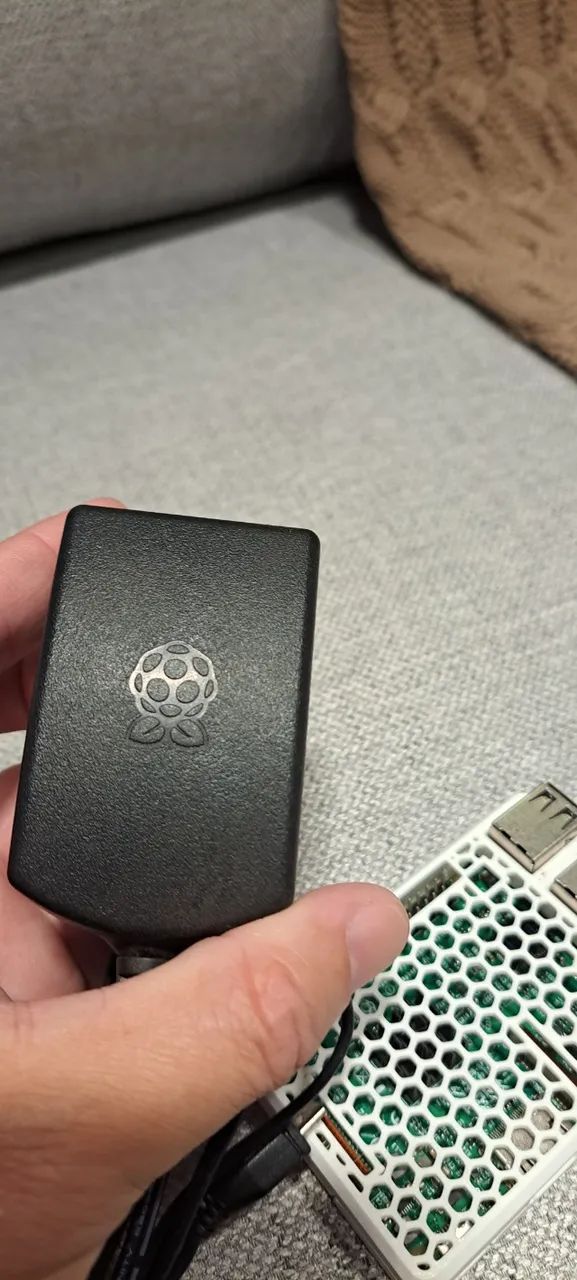 Raspberry Pi 3 Model B + Fonte e Case 3D - Único Dono - Foto 5