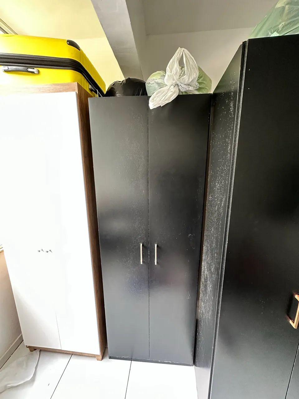 Guarda roupa pequeno duas portas  - Foto 2