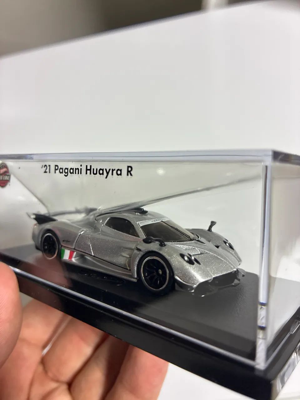 Hot Wheels RCL Exclusive 2021 Pagani Huayra R - Foto 2