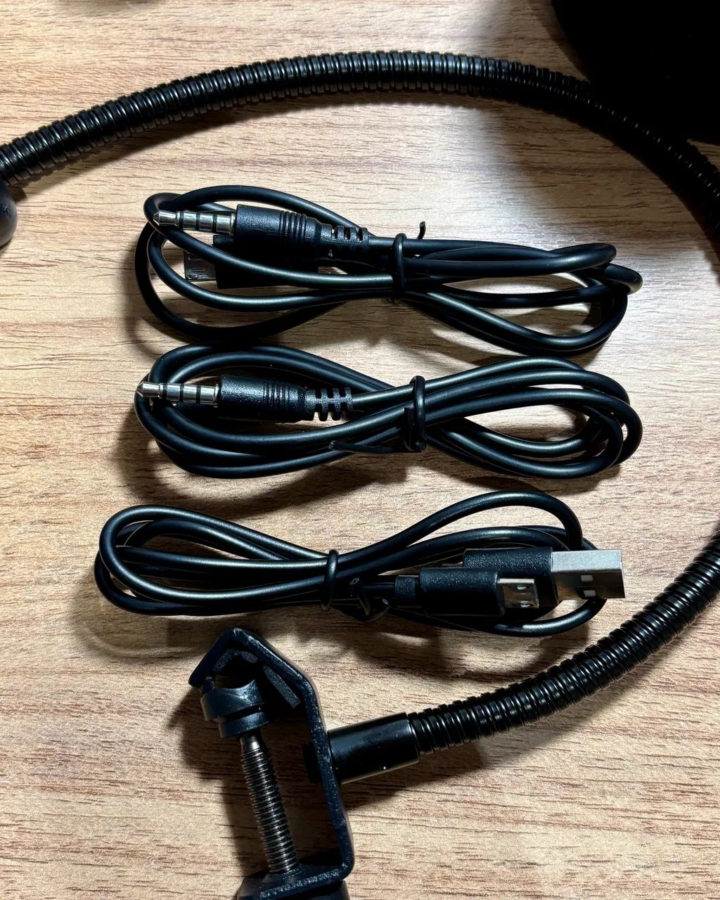 Microfone Keedi bm800 Com Braço Articulado + Kit Interface Mesa V8 - Foto 3