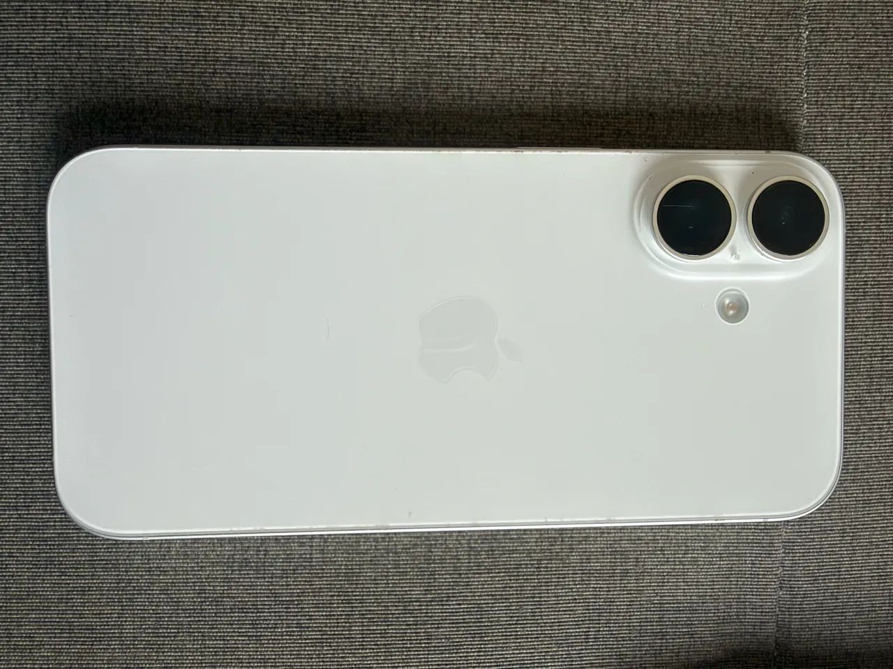 Iphone 16 bateria 92%