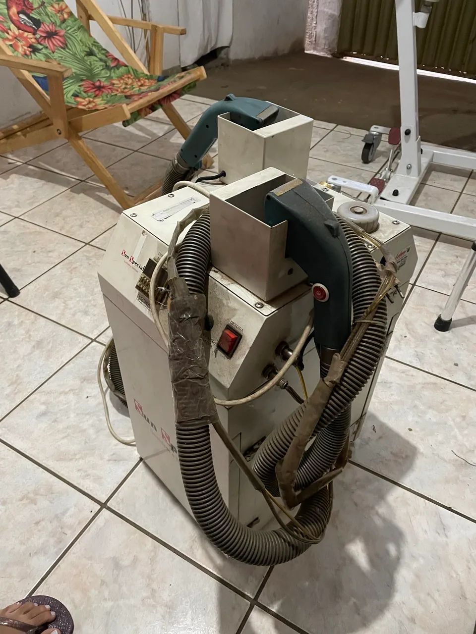Máquina de tirar linha 