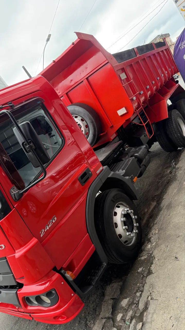 Mercedes atego 2426 caçamba 