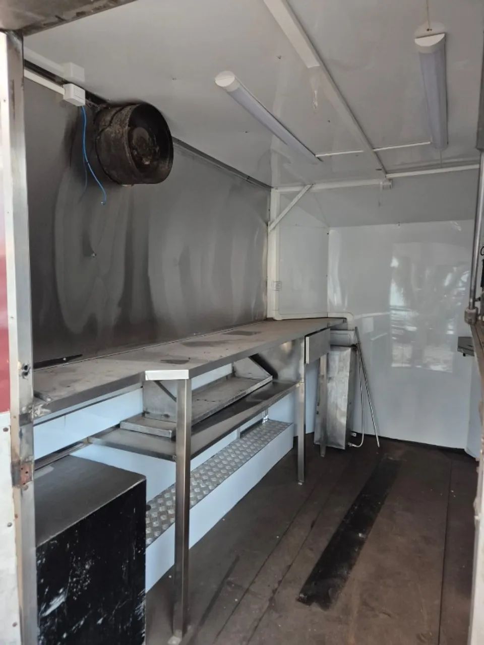 Trailer Reformado à Venda - Pronto para Uso Profissional - Foto 3