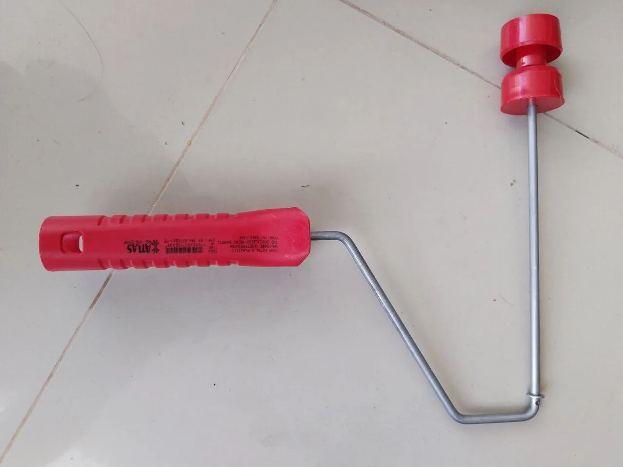 Garfo para suporte rolo de pintura Atlas  - Foto 2