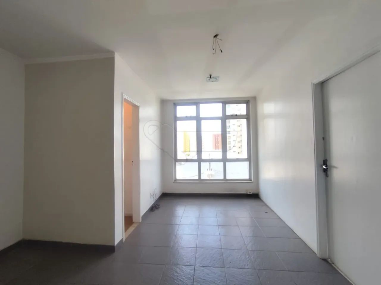 Sala comercial com 108m² de área útil no Edifício Santa Cruz - Limeira/sp - Foto 2