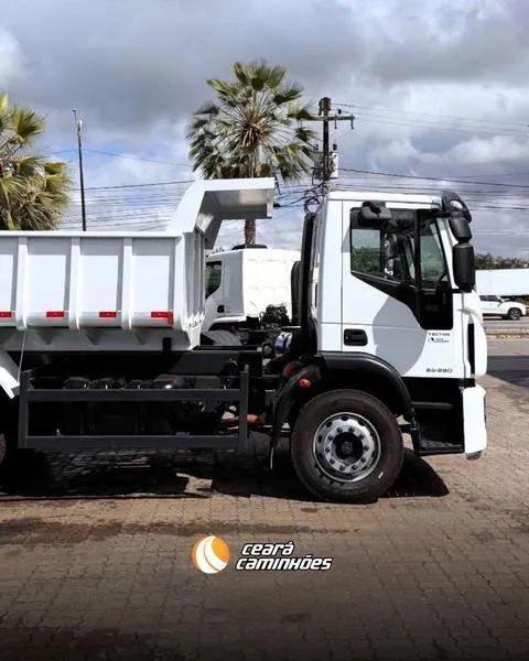 IVECO TECTOR 240E28 2022 - Foto 4