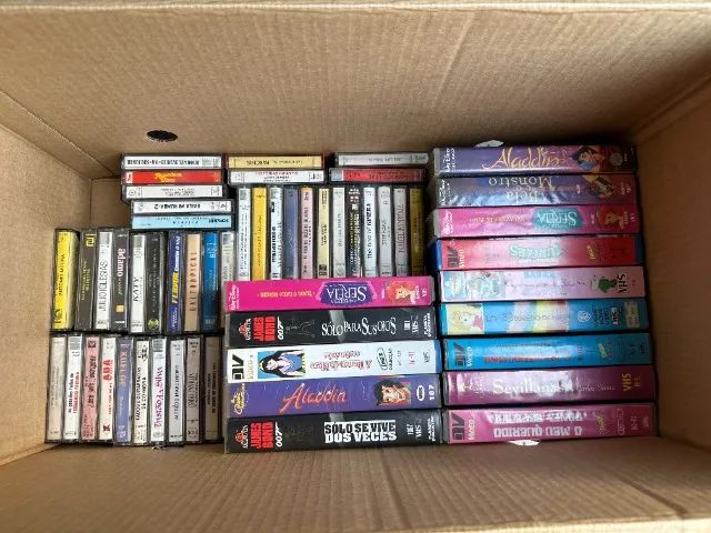 Lote de DVD`s / Fitas K7 e VHS - Foto 2