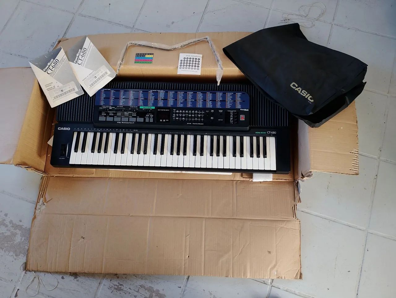 CASIO CT-680 OTIMO ESTADO