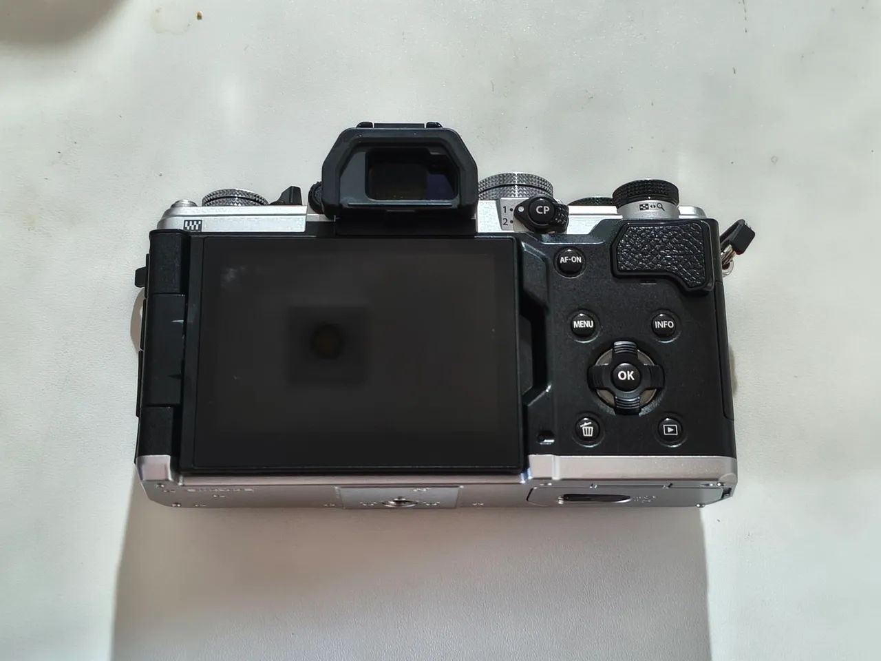 Câmera OM System OM-3 prata  - Foto 2