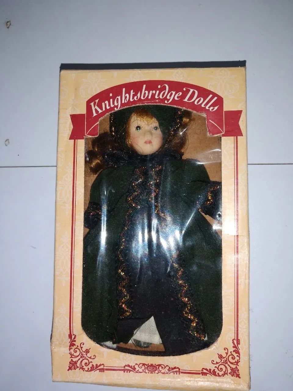 2 Bonecas de porcelana Knightsbridge Dolls