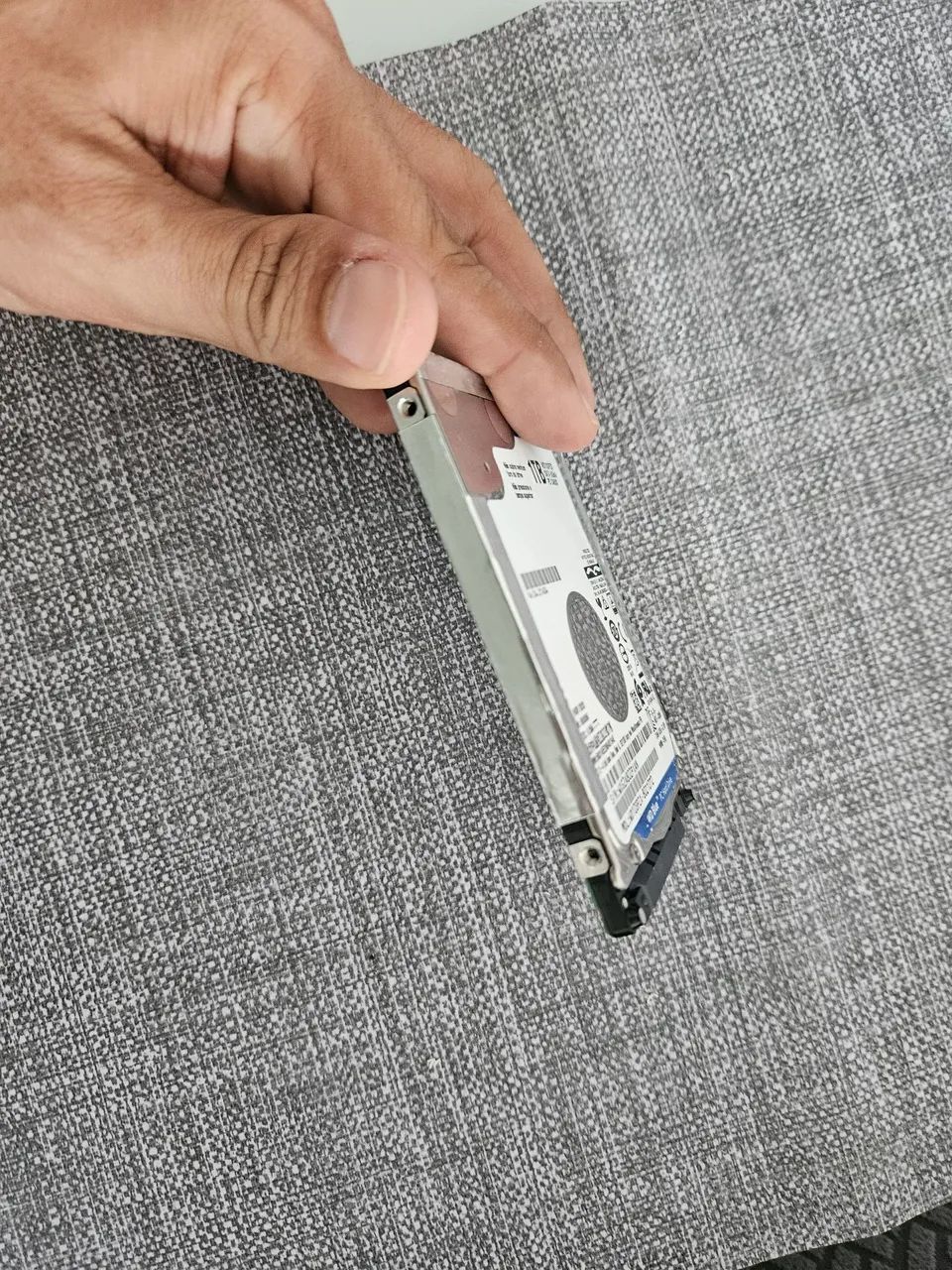 HD 1TB sata 3 2.5 - Foto 2