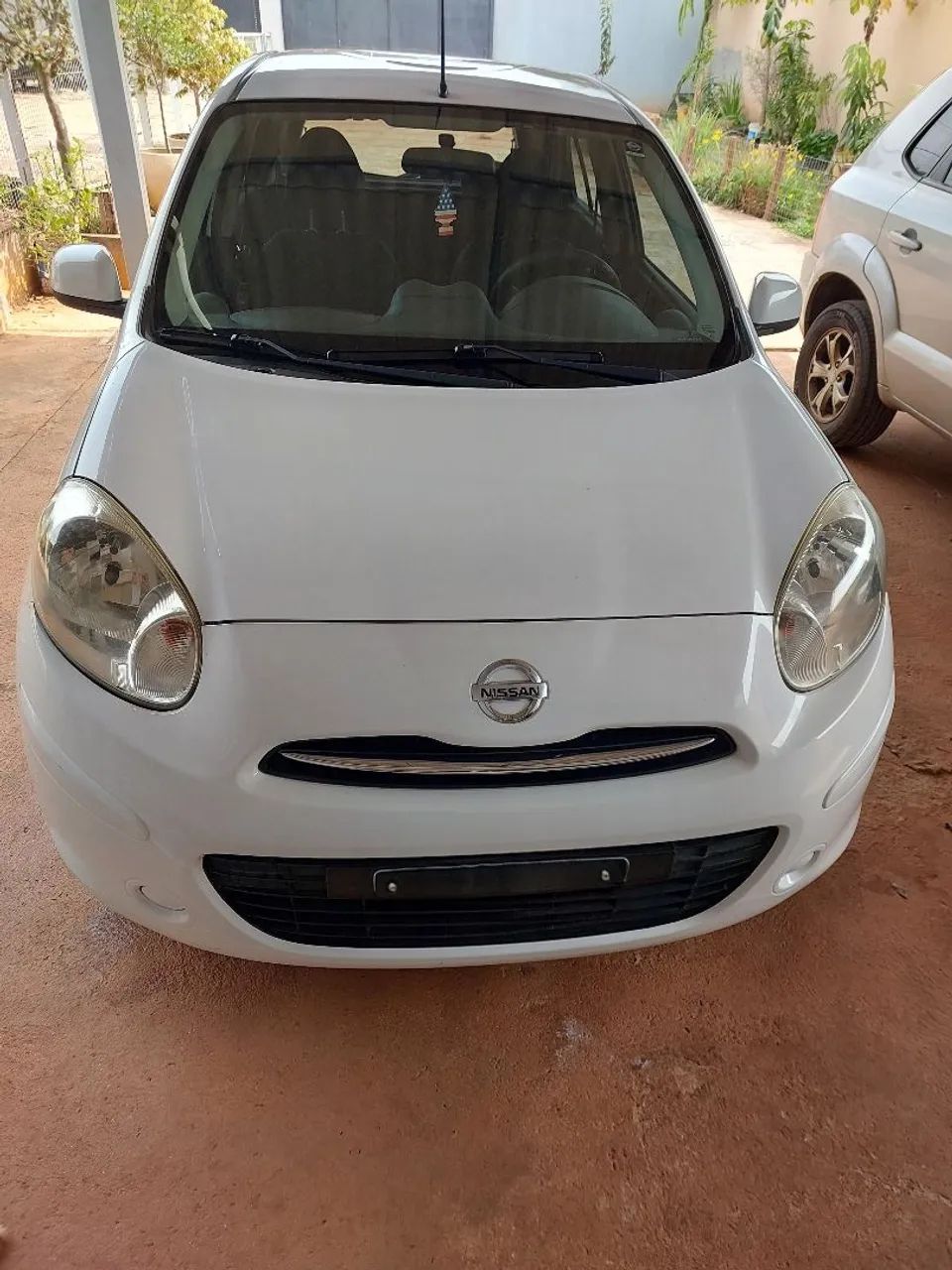 Nissan March 2013