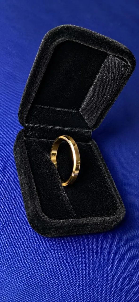 Aliança tungstenio 3mm banhada a ouro original 18k.