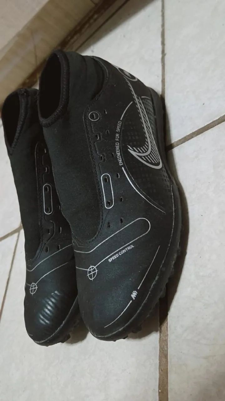 CHUTEIRA NIKE OG NUMERO 40 - Foto 3