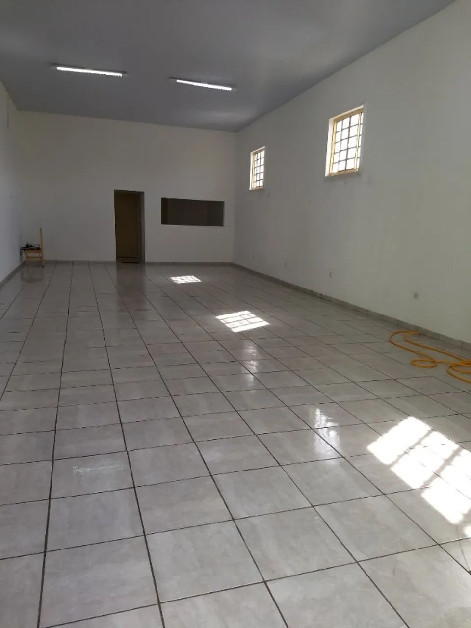 Imóvel Comercial á venda (327 m²) - 2 Barracões e 1 casa - Foto 4