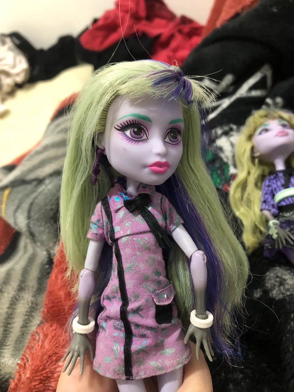 mini lote monster high Twyla new scaremaster e basica - Foto 2