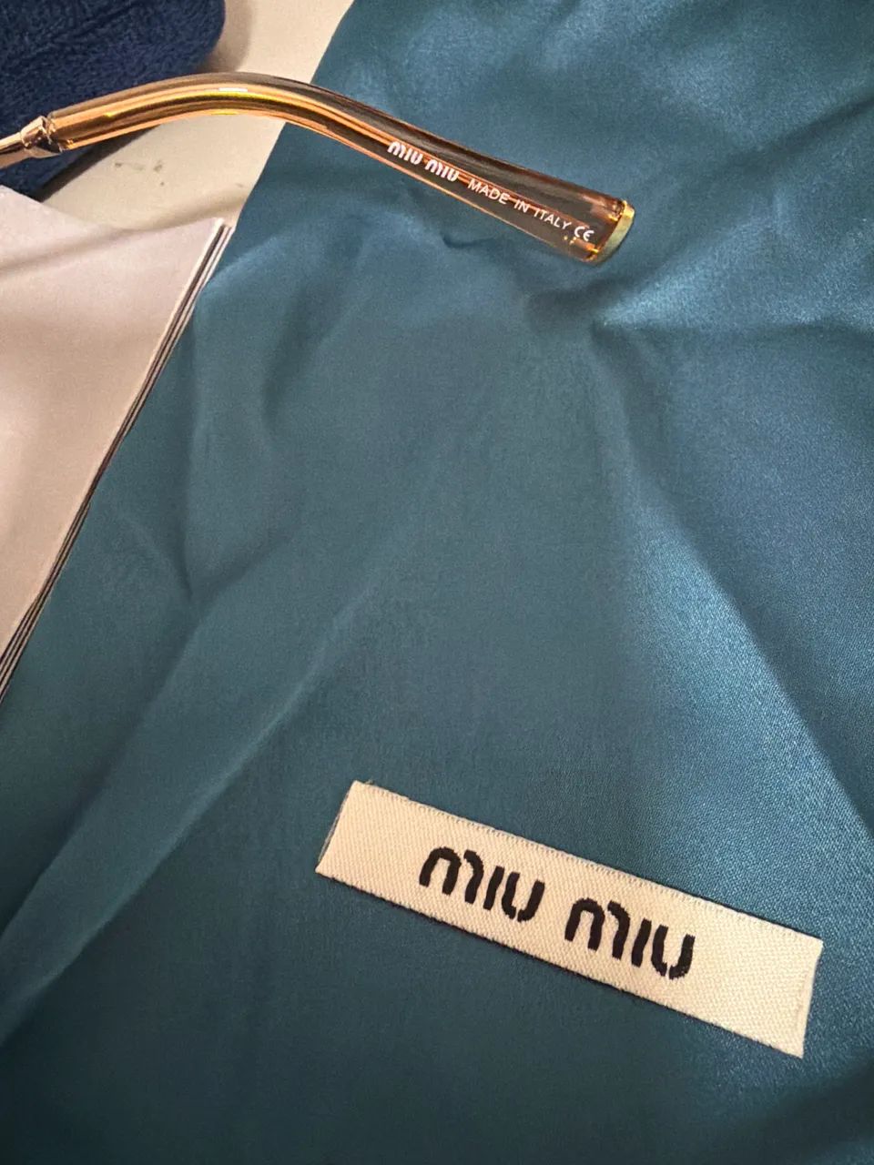 Óculos - marca Miu Miu / Capa, Encarte, Bolsa - Foto 3