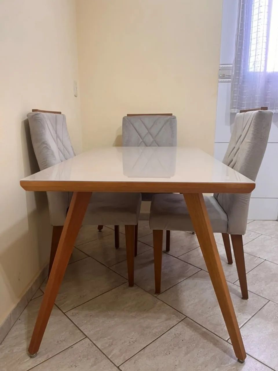 Mesa de Jantar com 4 Cadeiras  - Foto 2