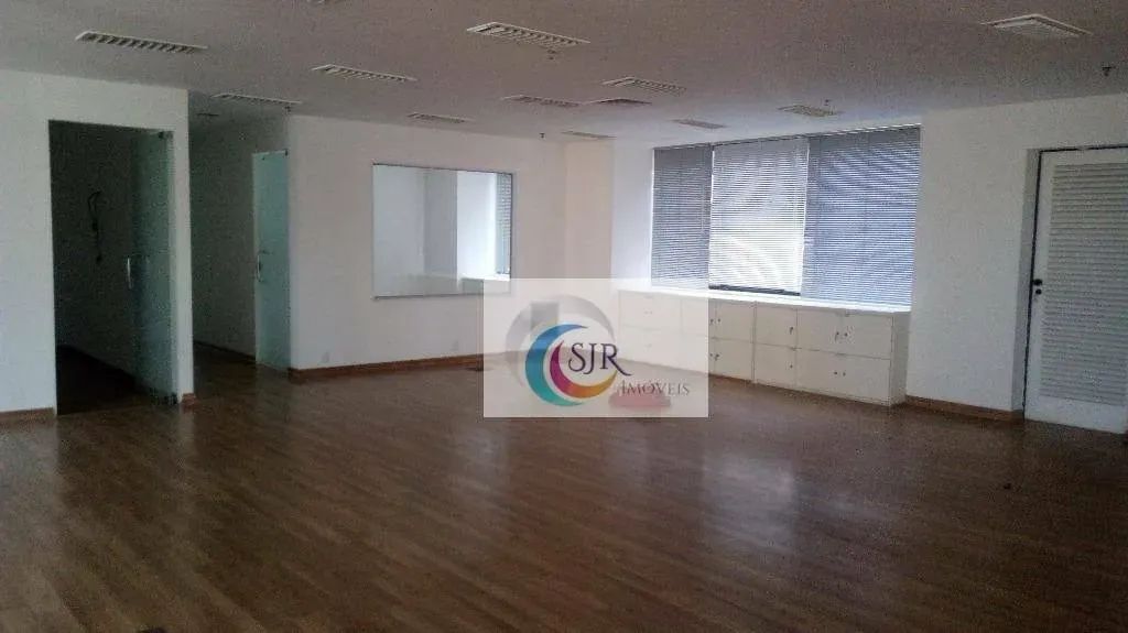 Sala comercial de 223 m², 5 vagas de garagem, localizado no bairro do Brooklin, próximo a  - Foto 7