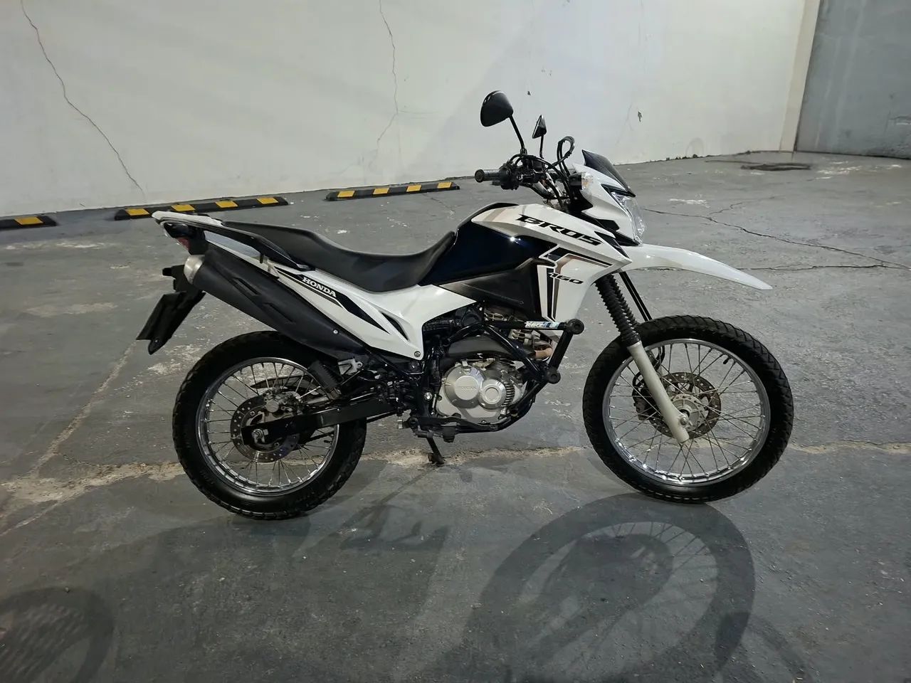 Bros 23/23 - Foto 2