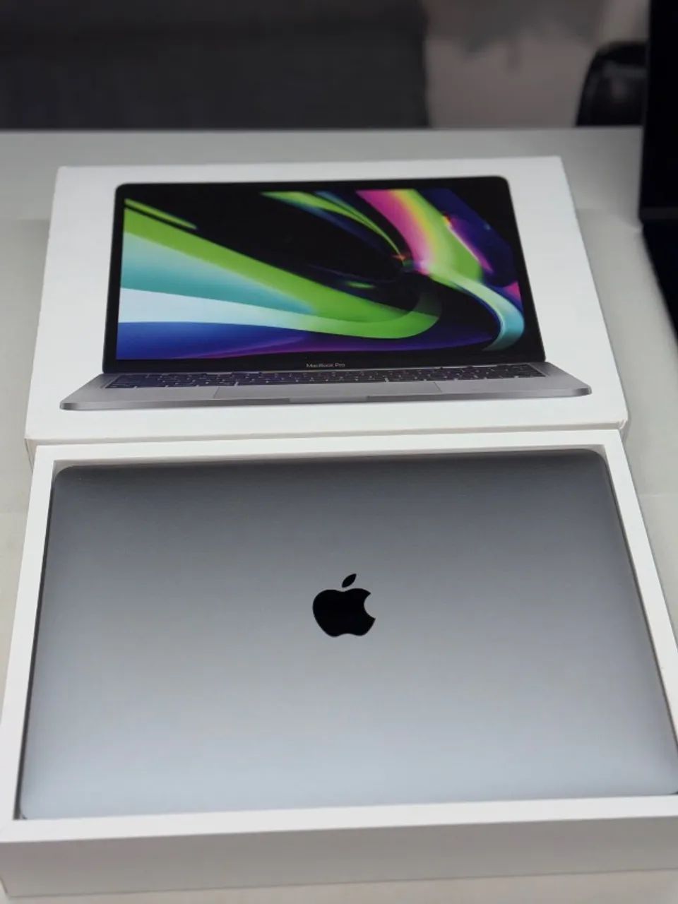 MacBook Pro M1 2020 13 polegadas - 360 ciclos + Caixa - (Leia