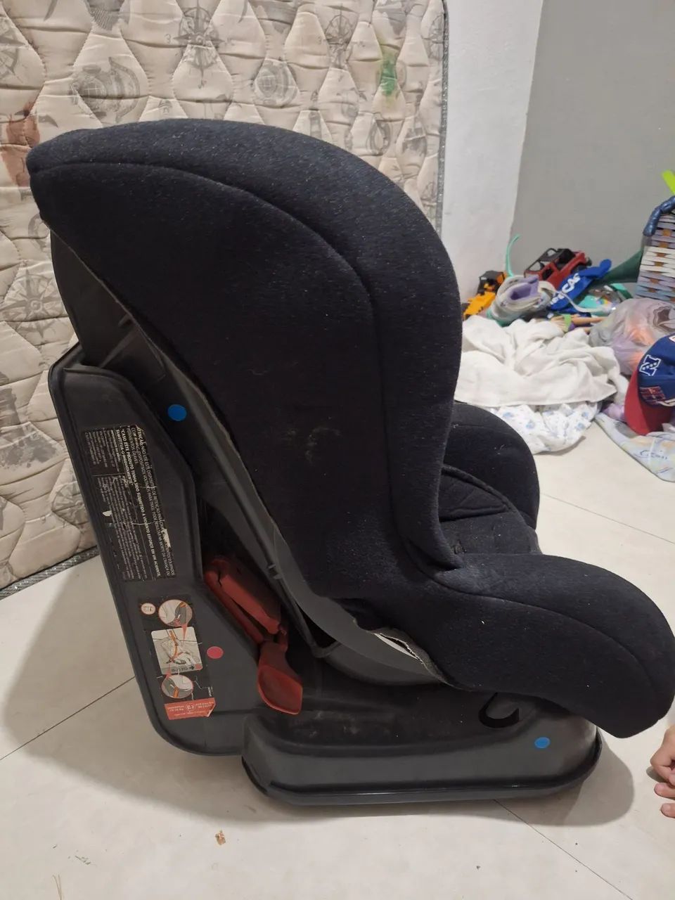 Vendo cadeira de bebê para carro. - Foto 2