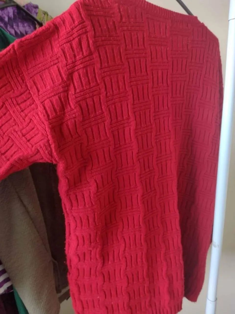 Casaco vermelho em tricot - Foto 5