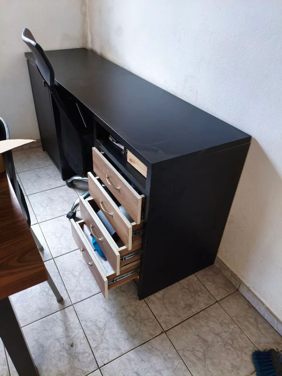 Estacão de trabalho com cadeira gamer  - Foto 2