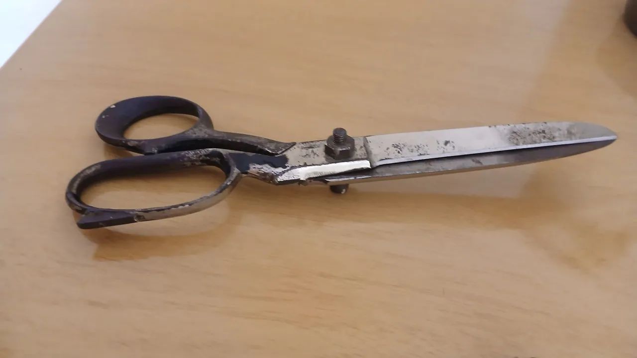 Tesoura de alfaiate retrô
