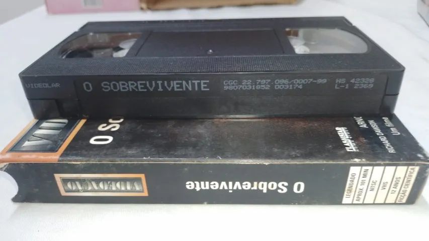 VHS Box VIDEOAÇÃO - O Sobrevivente - Legendado ( 24198 ) - Foto 4