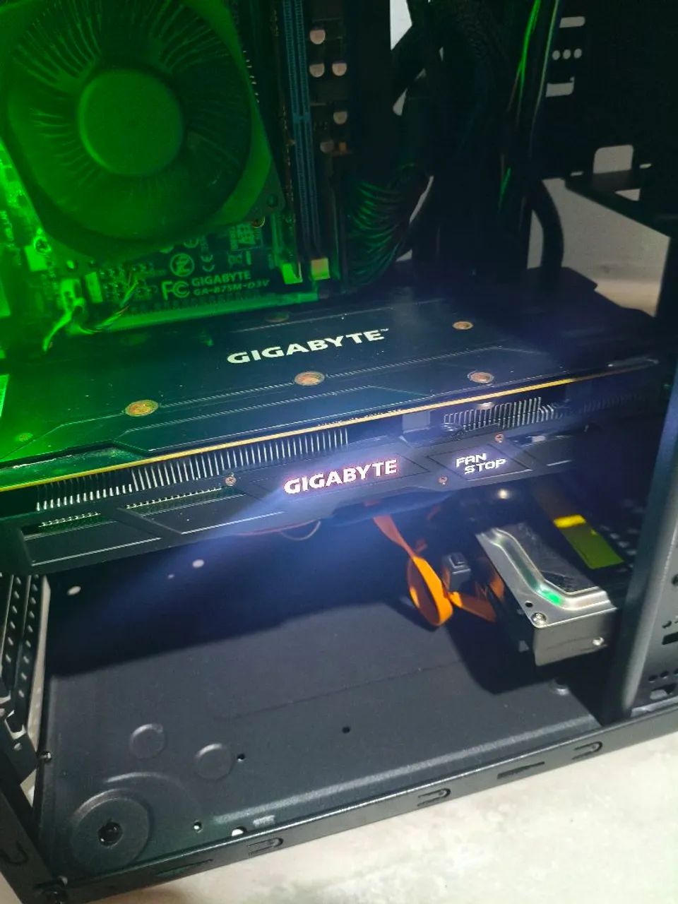 Placa de Vídeo GTX 1060 3gb Gigabyte