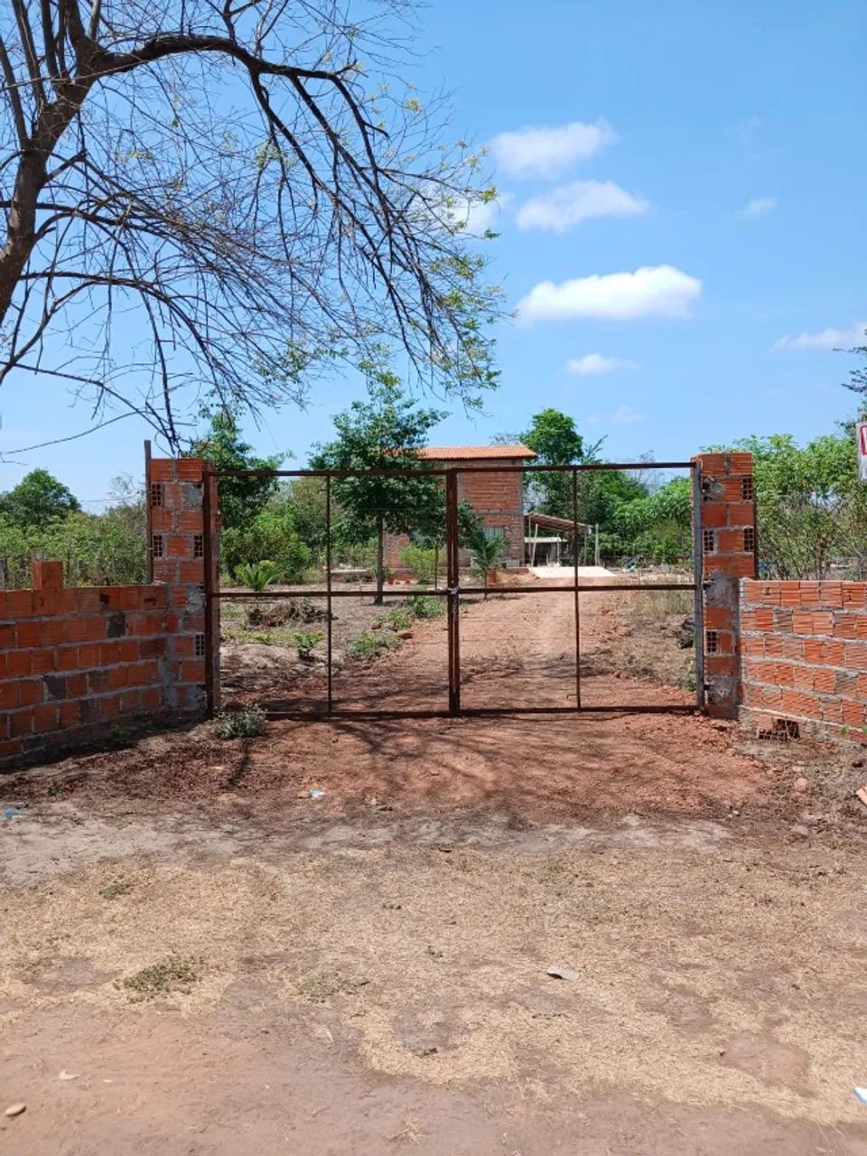 Chácara 3.000 m² com casa, pomar e poço artesiano - Foto 2