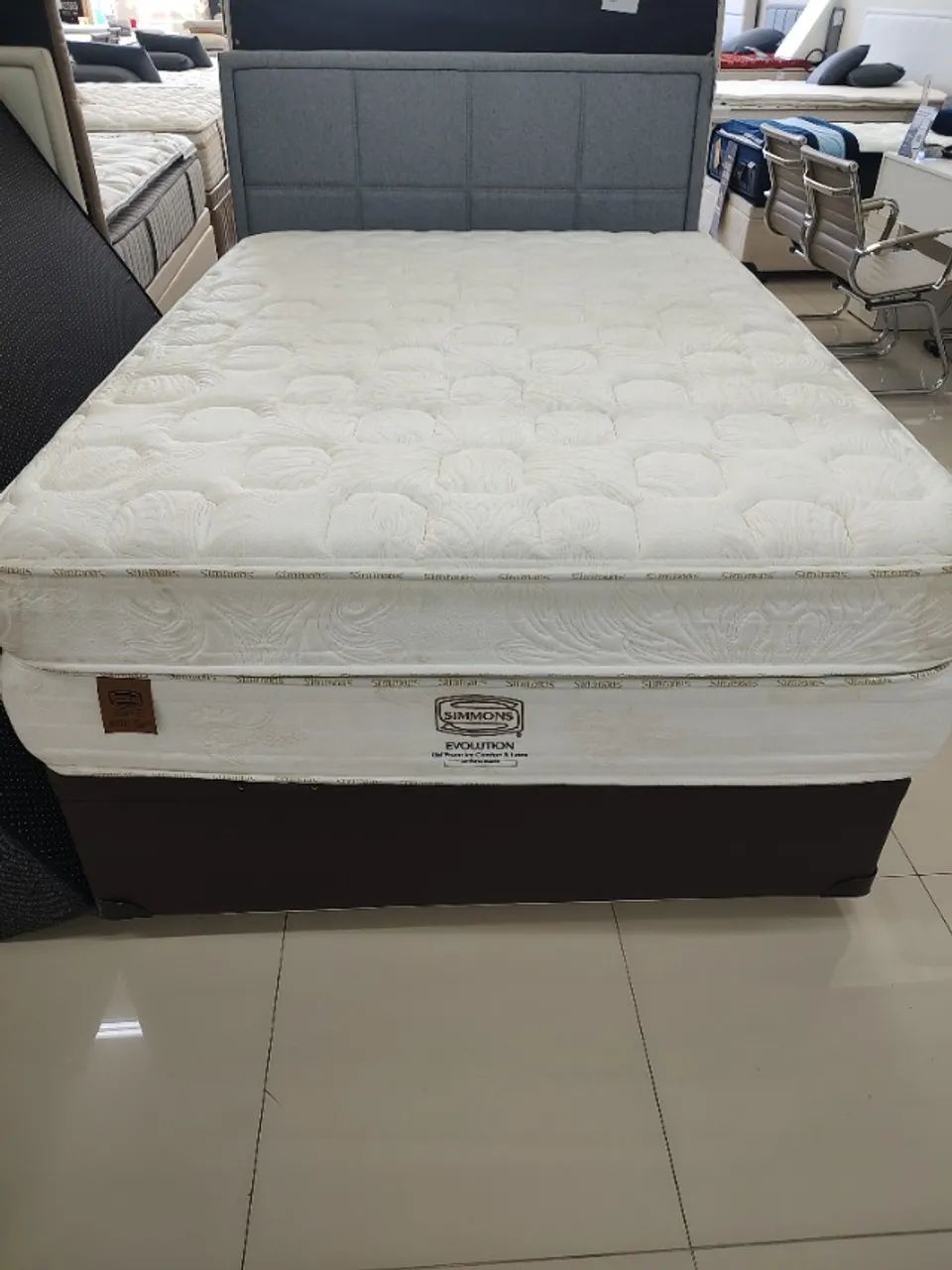 Colchão Simmons Evolution -Casal64962185082883120