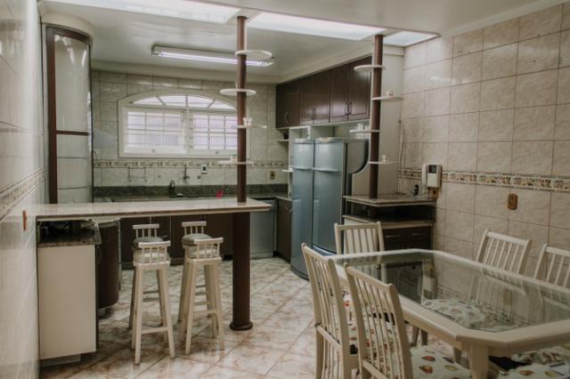 Casa mobiliada com piscina com 3+ quartos com vista privilegiada da cidade - Foto 2