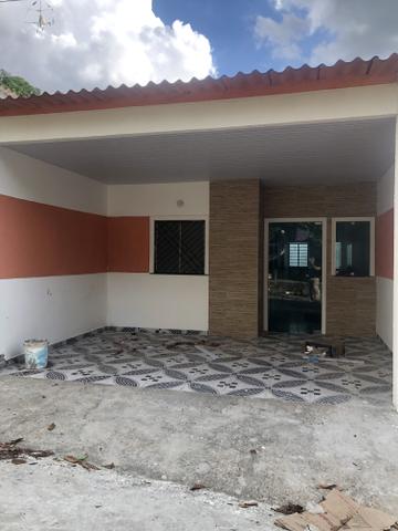 Quer sair do aluguel ? Essa é a hora!! Casa com 2 QRTS por 50 mil - Foto 2