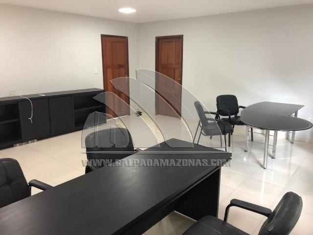 Galpão no Tarumã / 4.000 M² / Escritório mobiliado e climatizado