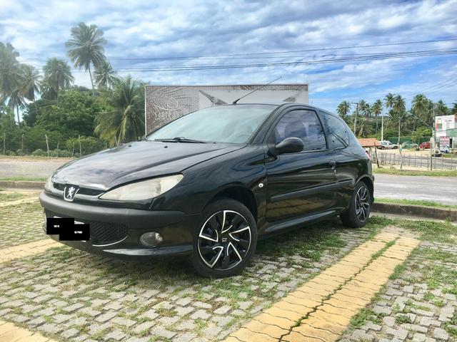Vendo este carro ano 2008 completo e muito econômico pronto para transferência