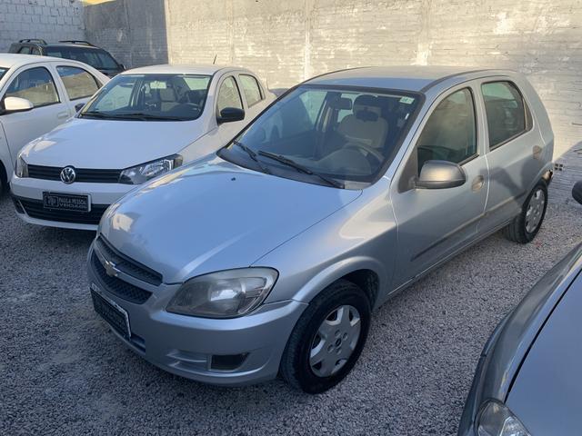 Celta LS 1.0 flex, completo, 04 portas, pneus novos - Foto 9