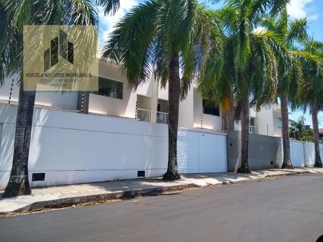 Casa Cond. Fechado, no Antares, 3/4, suíte, varanda, nascente, com piscina