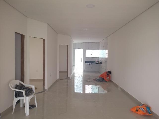 Casa linda na Cidade Nova a 1 min do Lato Sensu. 3 QTS, 2 vagas, novinha - Foto 3