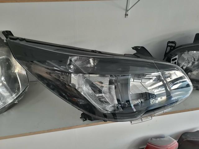 Farol LD GM Spin 2012/2017 Máscara Negra Original