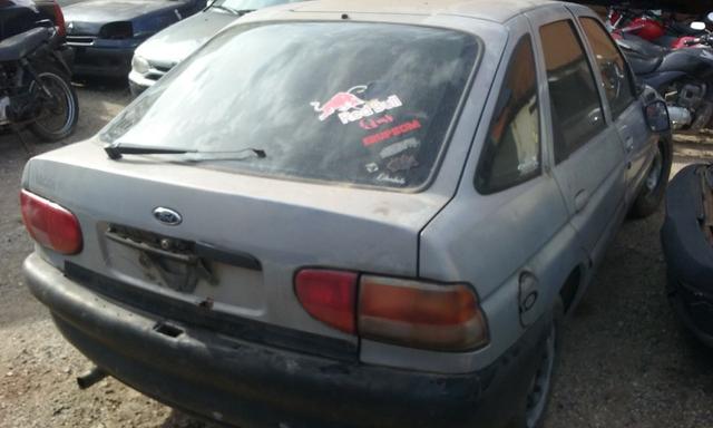 Sucata de Ford Escort Gl 16v Hatch 1997/1998 para retirada de peças - Foto 3